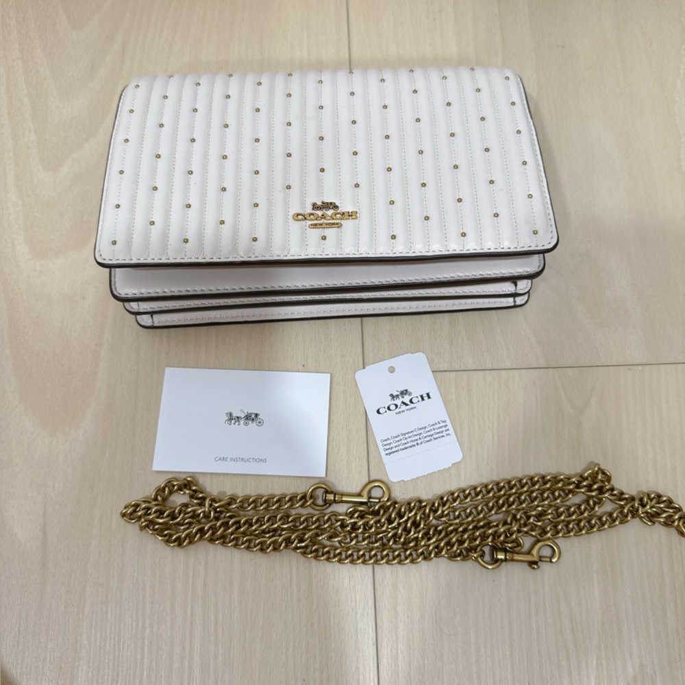 (NWT) coach 76543 Restored Callie Foldover Chain Clutch With Quilting And Rivets